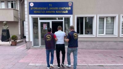 Afyonkarahisar’da, 20 yıl hapis cezası ile aranan bir şahıs, Jandarma