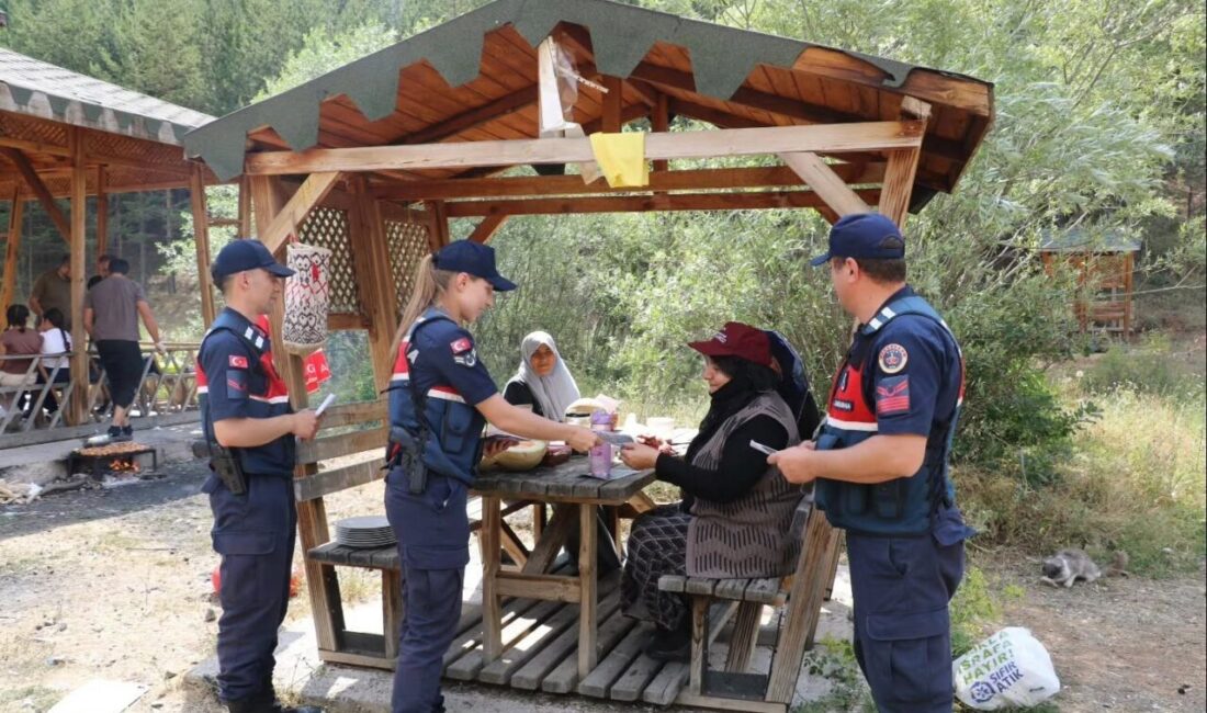 Bayburt Demirözü ilçesinde bulunan Yakupabdal Tabiat Parkı’nda jandarma ekipleri tarafından