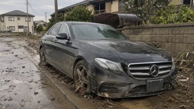 Chiba eyaletinde meydana gelen şiddetli yağışlar sonucu oluşan sel felaketinde