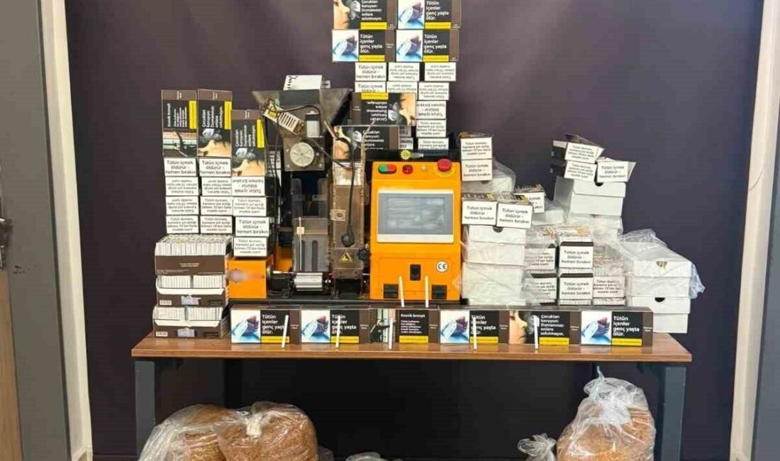 Antalya’da, polis ekipleri tarafından gerçekleştirilen operasyonda kaçak tütün ticareti yaptıkları