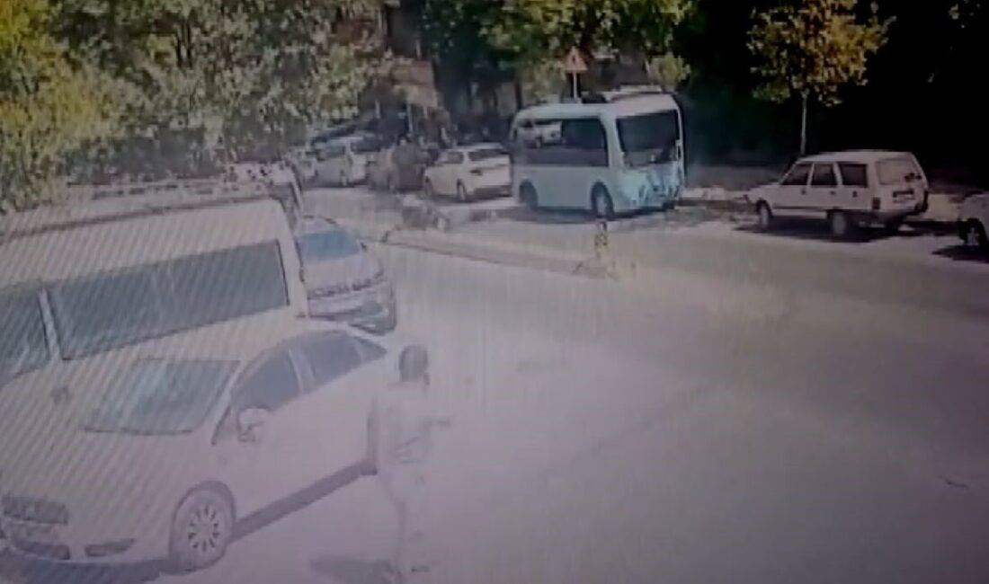 İstanbul’un Kağıthane ilçesinde bir yayaya karşıdan karşıya geçmeye çalışırken bir