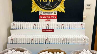 Kahramanmaraş’ta düzenlenen bir operasyonda, 243 bin adet sentetik ecza ele
