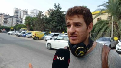 Antalya’ya tatil için gelen bir vatandaş, PTT’ye ait araçların kaldırımı
