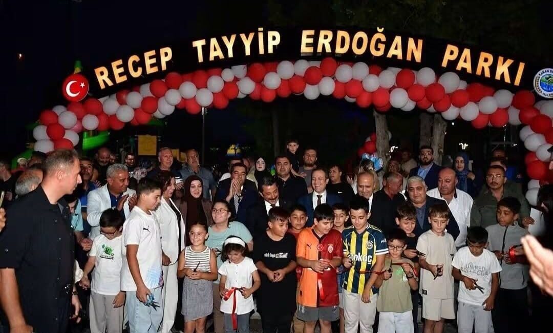 Kaman ilçesinde yapılan bir açılış töreni ile Recep Tayyip Erdoğan