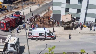 Malatya’da meydana gelen kaza, hafriyat kamyonunun kontrolünden çıkarak bir ev