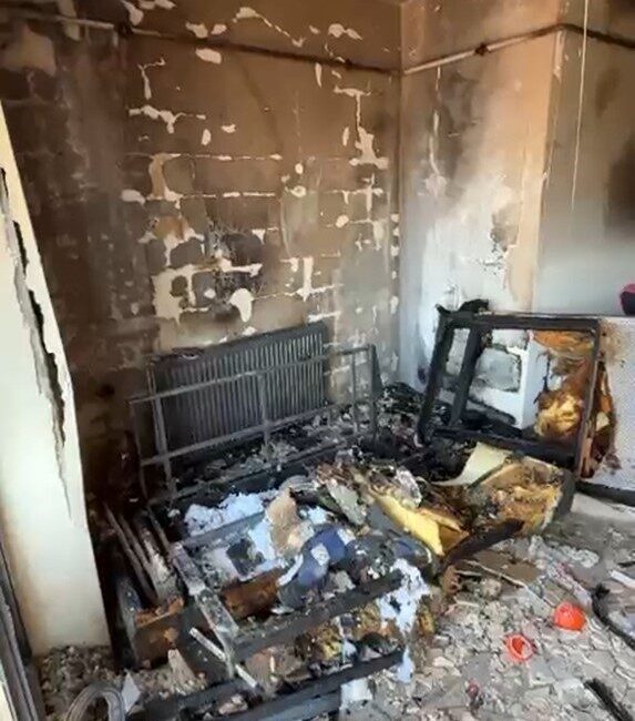 Karabük’te, 100. Yıl Mahallesi 1022 Nolu Sokak’ta bulunan bir apartman