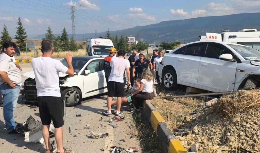 Safranbolu ilçesinde meydana gelen trafik kazasında, Baba Sultan Kavşağı’nda iki