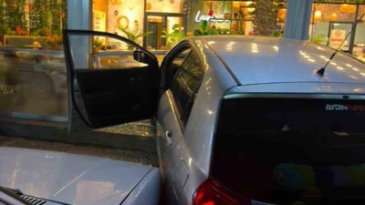 Karabük’te bir sürücünün iddialara göre otomobilini park etmeye çalışırken fren