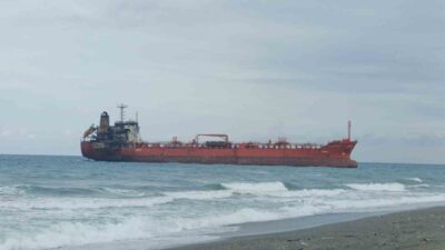 Hong Kong bayraklı M/T Golden Sapling isimli gemi, Karadeniz’de yaşanan
