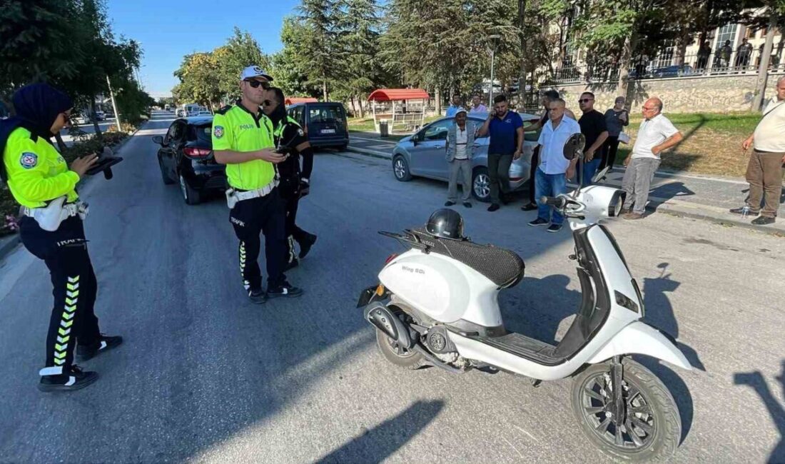 Karaman’da bir otomobil ile motosikletin karıştığı trafik kazasında 1 kişi