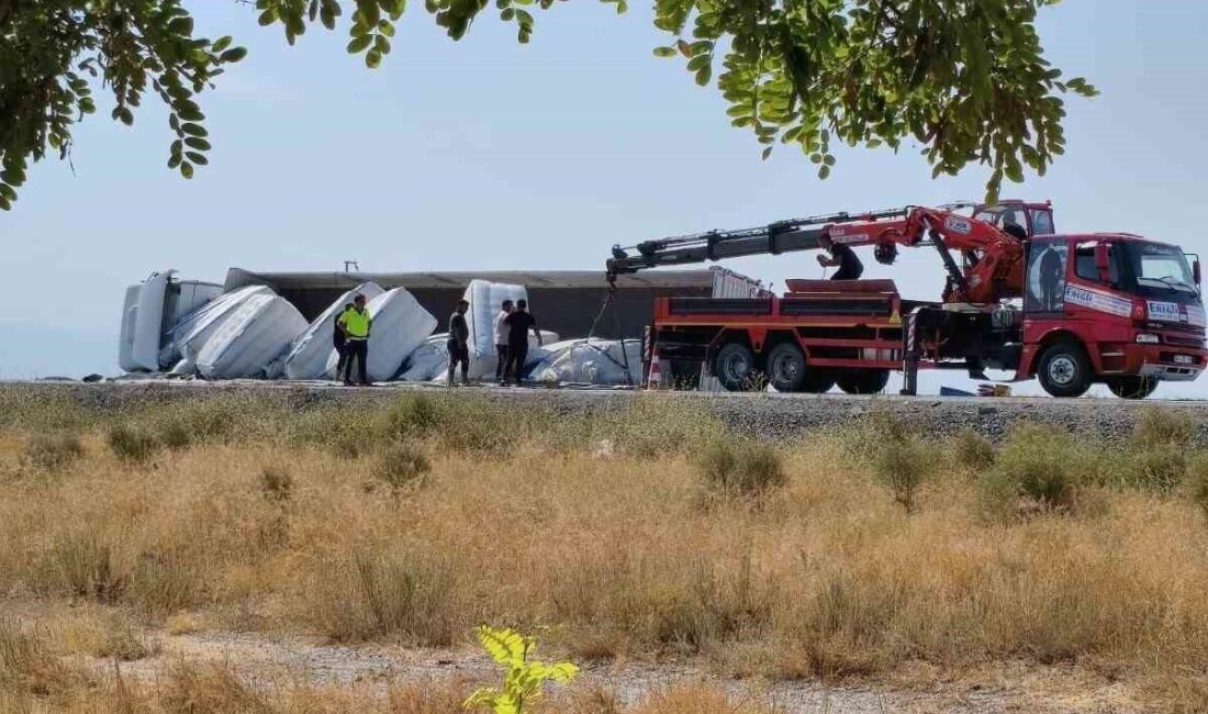 Konya’nın Karapınar ilçesinde meydana gelen bir kaza sonucunda bir tır