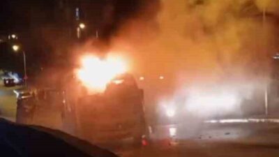 Kartal ilçesindeki Karlıktepe Mahallesi Spor Caddesi’nde, henüz bilinmeyen bir sebepten