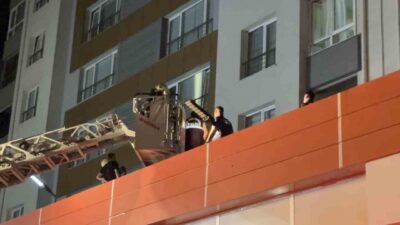 Kayseri’nin Melikgazi ilçesinde 13. kattaki bir binada henüz belirlenemeyen bir