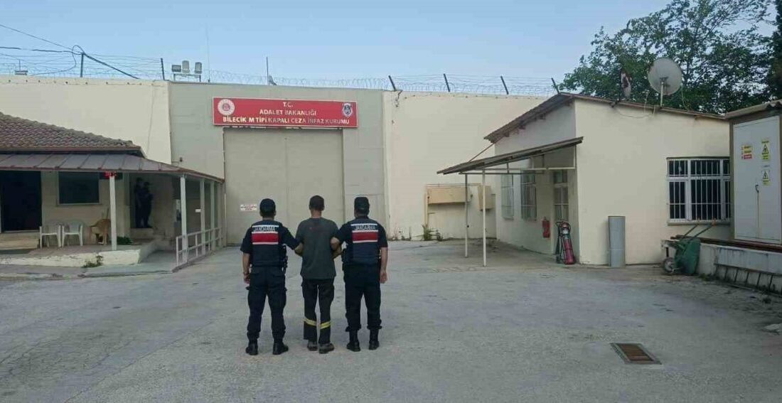 Bilecik’te meydana gelen bir kazada, LPG yüklü bir tırın traktöre