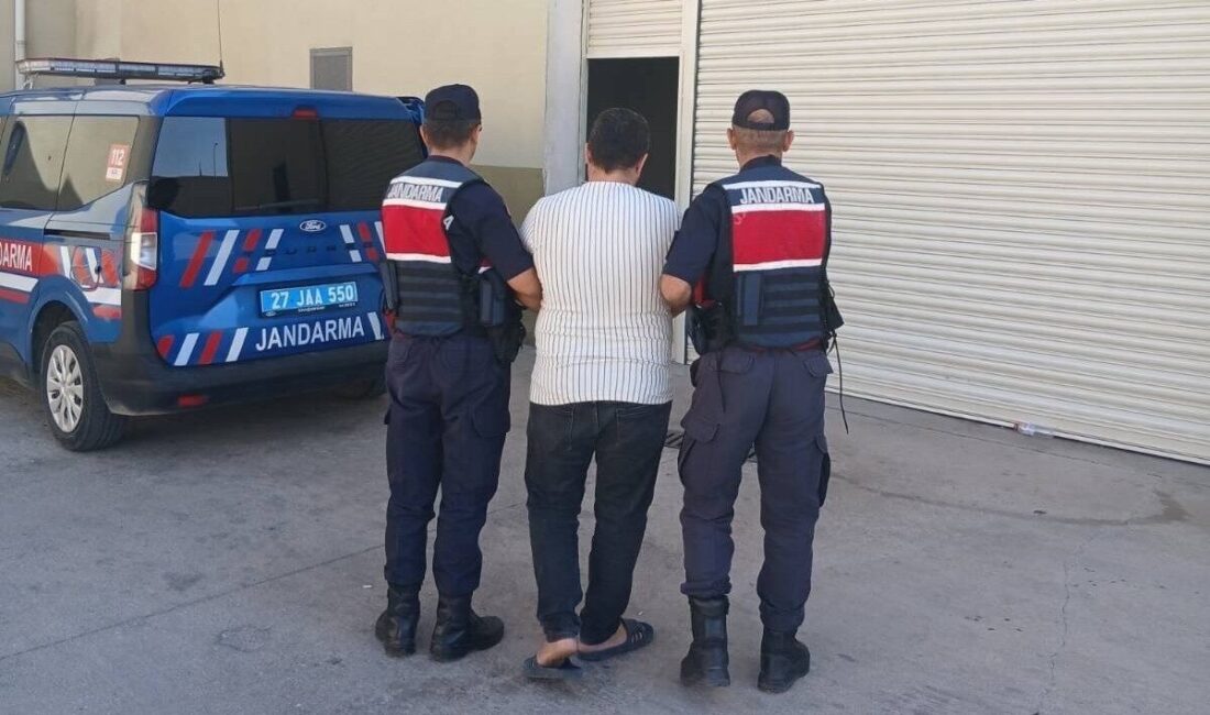 Gaziantep’te, dolandırıcılık ve uyuşturucu suçlarından 10 yıl kesinleşmiş cezalarla aranan