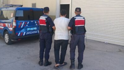 Gaziantep’te, dolandırıcılık ve uyuşturucu suçlarından 10 yıl kesinleşmiş cezalarla aranan