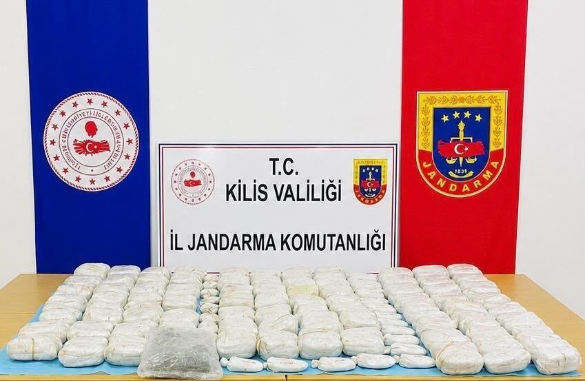 Kilis’te Jandarma ekiplerinin düzenlediği bir operasyonda 90,5 kilogram uyuşturucu madde