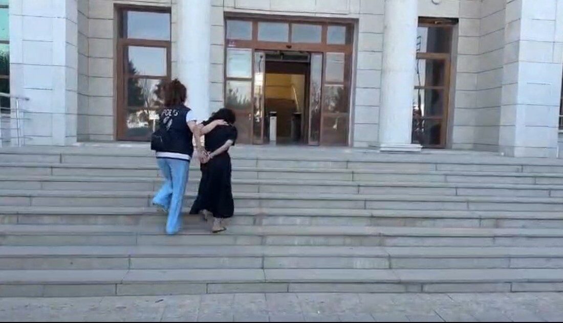 Hatay’ın Kırıkhan ilçesinde uyuşturucu ticareti yaptıkları tespit edilen 2 kişi,