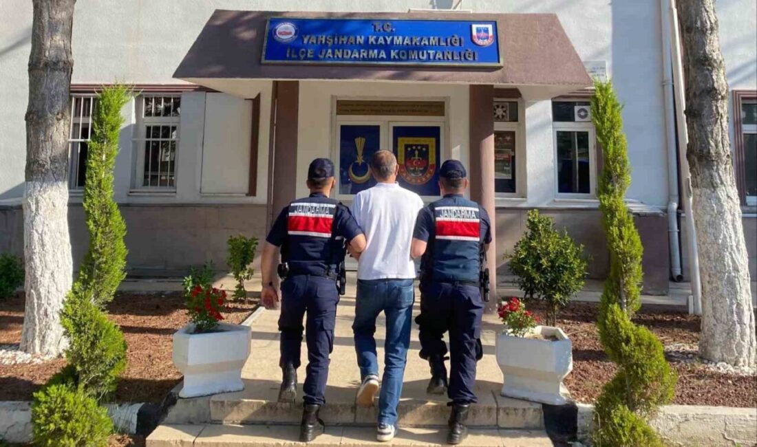 Kırıkkale’de, suç işlemekten mahkumiyet alan 2 kişi, jandarma ekipleri tarafından