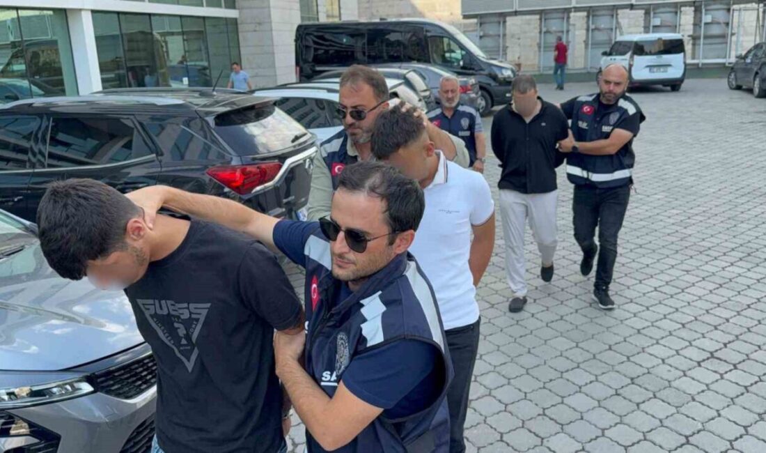 Atakum ilçesindeki bir kırtasiyeye taşınıp tekme ve yumruklarla saldırı düzenleyen
