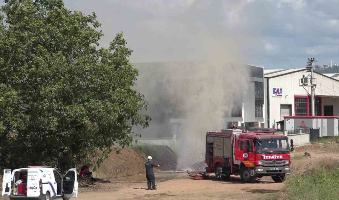 Kocaeli’nin Başiskele ilçesinde doğal gaz boru hattının çalışma sırasında delinmesi