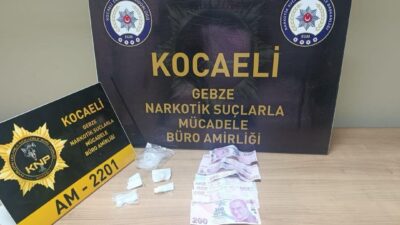 Kocaeli’de, polis ekipleri tarafından yapılan operasyonlarda yakalanan 11 şüpheliden 6’sı