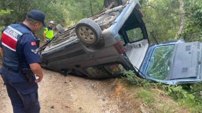 Bilecik’te yaşanan bir trafik kazasında, seyir halindeki bir hafif ticari