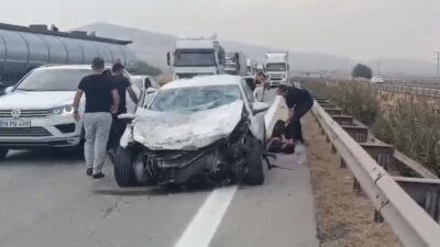 Gaziantep’te bir otomobilin kontrolden çıkması sonucu önünde seyir halindeki bir