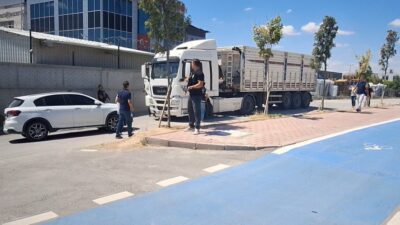Konya’da gerçekleştirilen operasyonda narkotik ekipleri tarafından bir araçta 124 bin