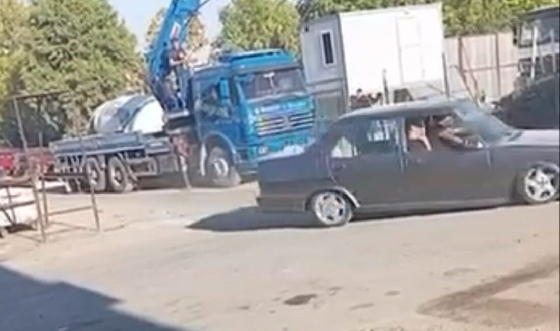 Konya’da bir sürücünün, cep telefonu kamerasına yansıyan görüntülerde açık trafikte