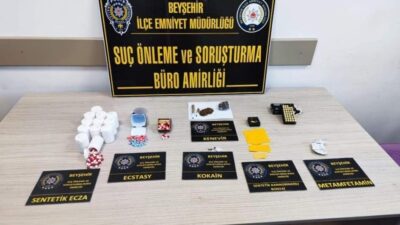 Beyşehir ilçesinde bir evde gerçekleştirilen operasyonda bonzai, sentetik ecza, ecstasy,