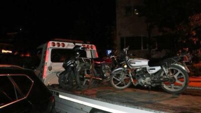 Çumra ilçesinde polis ekipleri tarafından motosiklet sürücülerine yönelik gerçekleştirilen denetimlerde