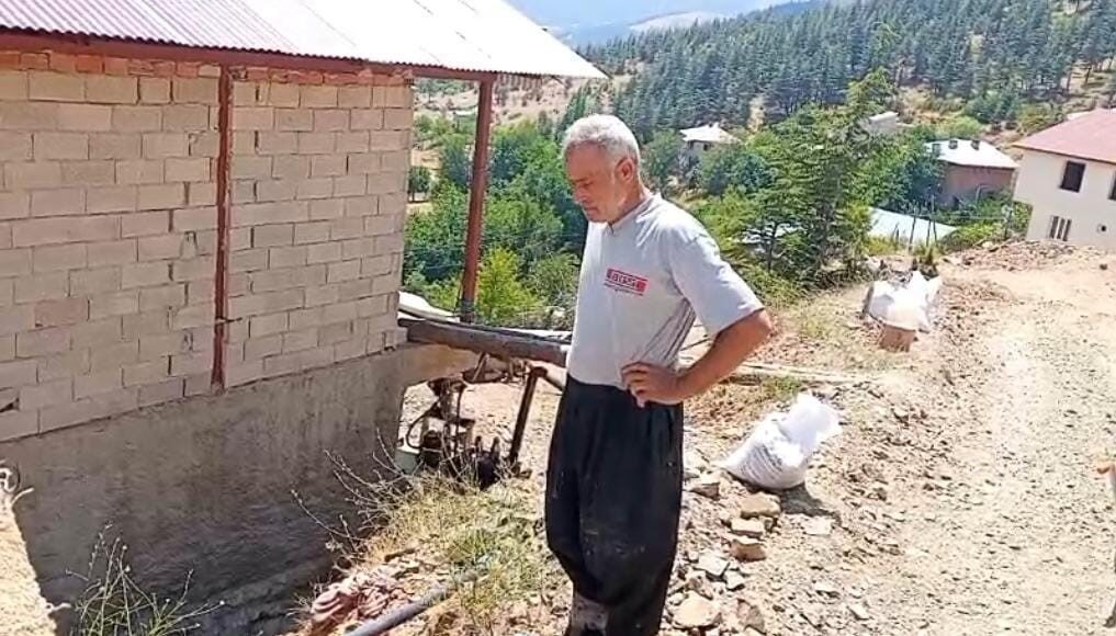 Adana’nın Kozan ilçesinde yaşanan su borusu sorunu, şehir yönetimi tarafından