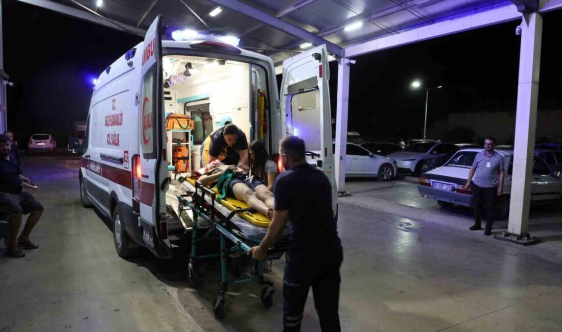 Adana’nın Kozan ilçesinde meydana gelen trafik kazasında, otobüs, hafif ticari
