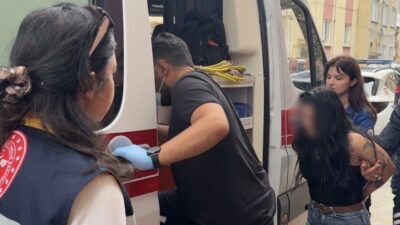 Eskişehir’de bir kadın sinir krizi geçirerek evinde ve apartmanda çekiçle