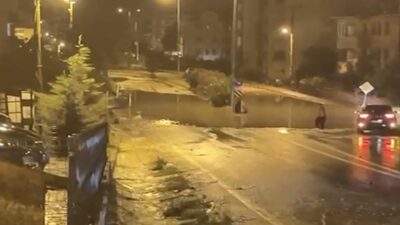 Kastamonu’nun Cide ilçesinde meydana gelen şiddetli yağış nedeniyle cadde ve