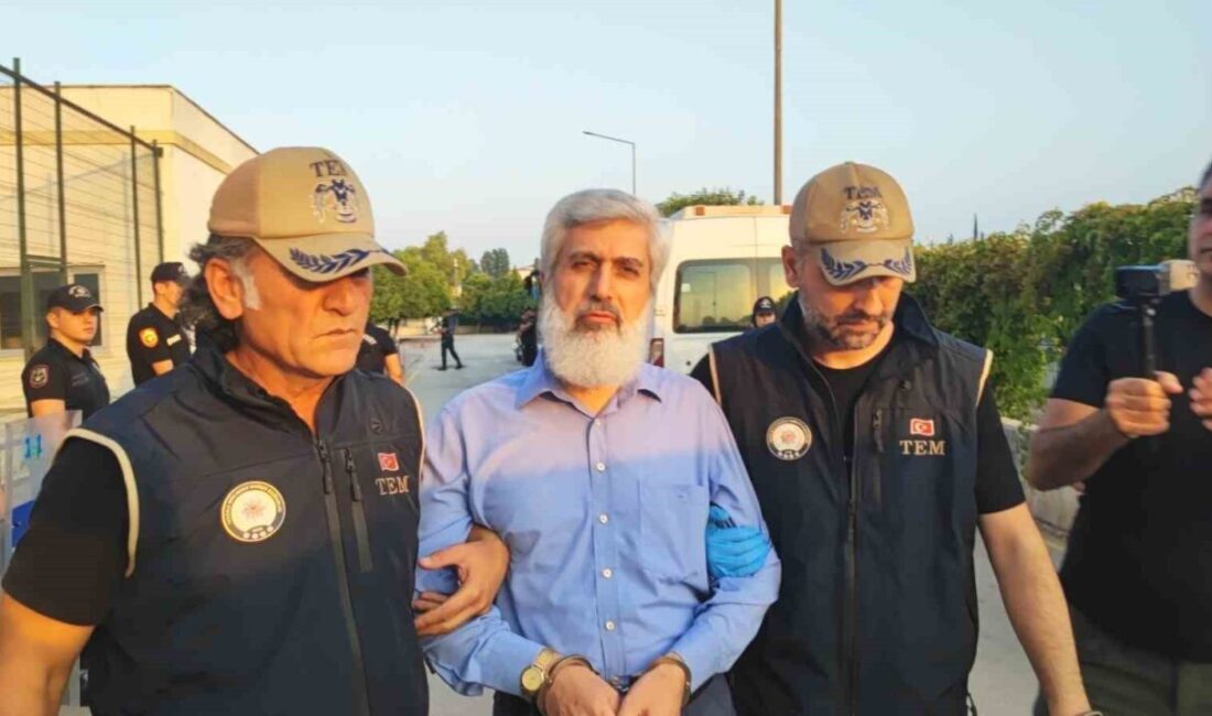 Adana’da, Alparslan Kuytul’un liderliğini yaptığı iddia edilen “Kuytulcular” olarak bilinen