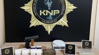 Lüleburgaz ilçesinde bir evde bulunan uyuşturucuyla ilgili 2 şüpheli tutuklandı.