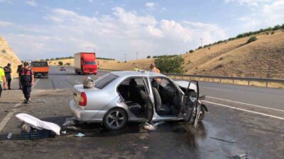 Malatya’nın Akçadağ ilçesinde meydana gelen trafik kazasında üç aracın karışması