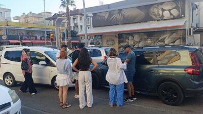 Manavgat ilçesinde meydana gelen trafik kazasında, sürücü direksiyon hakimiyetini kaybederek