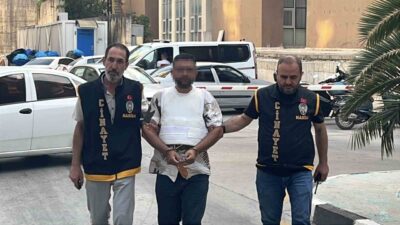 Manisa’nın Şehzadeler ilçesinde motosikletleriyle seyir halindeyken silahlı saldırıya maruz kalan