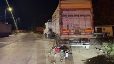 Salihli ilçesinde meydana gelen bir kaza sonucunda motosiklet sürücüsü hayatını