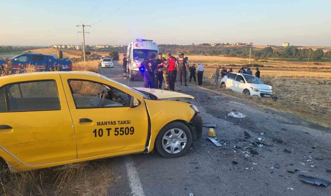Manyas ilçesine bağlı Manyas Kapaklı mevkiinde meydana gelen trafik kazasında,