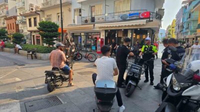 Marmaris Çarşısı’nda Emniyet ve Zabıta ekiplerinin bir araya gelerek düzenledikleri