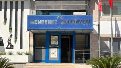 Menderes Belediyesi’ne karşı yürütülen soruşturma kapsamında, firari durumda olan Menderes
