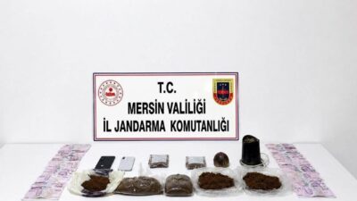 Mersin’de Jandarma ekipleri tarafından uyuşturucu ticareti yapıldığı tespit edilen şüphelilere