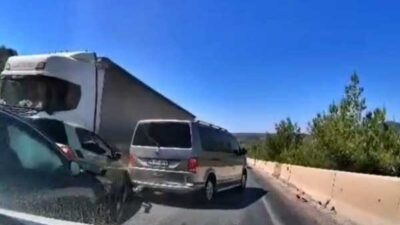 Muğla’nın Milas ilçesinde meydana gelen trafik kazasında 5 aracın karıştığı