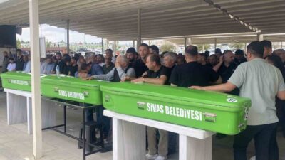 Sivas’ta dün meydana gelen trafik kazasında 4 kişinin hayatını kaybetmesinin