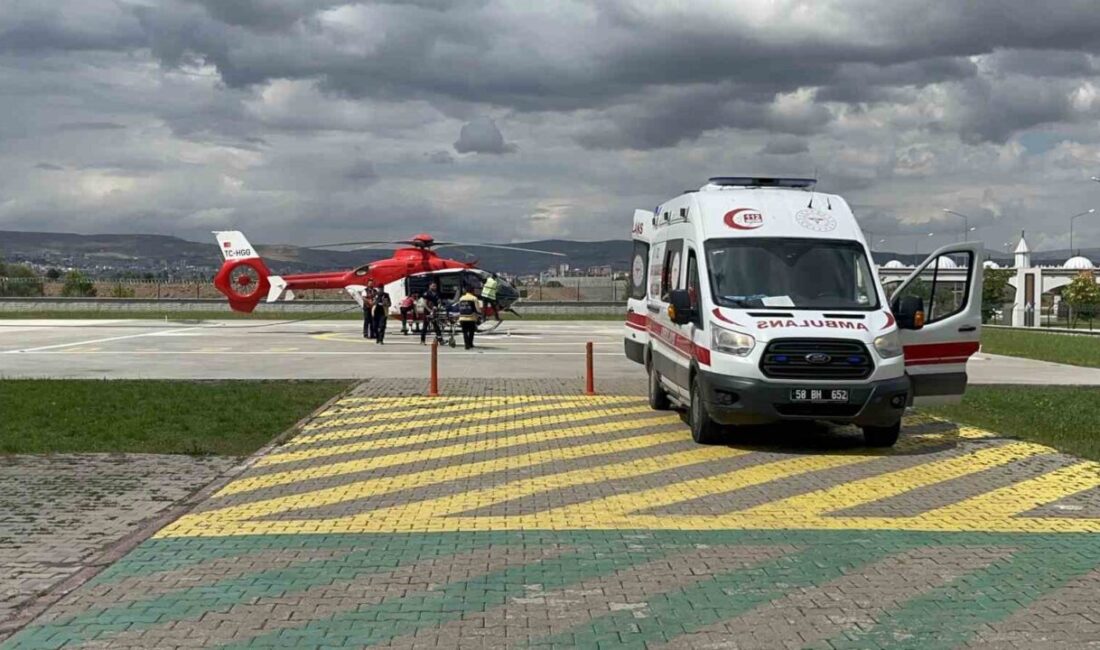 Sivas’ın Suşehri ilçesinde meydana gelen bir trafik kazasında, yolcu minibüsü