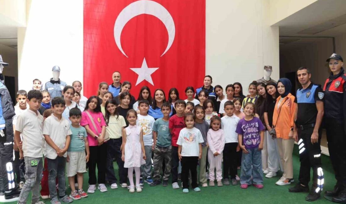 Erzurum’un Palandöken ilçesinde bulunan Maksut Efendi Aile Destek Merkezi’nde öğrenim